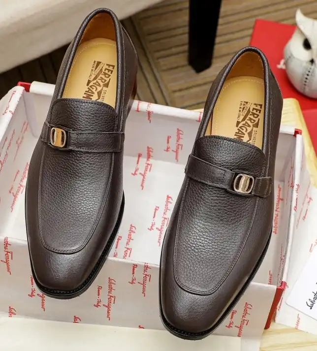 hype Ferragamo Leather Shoes