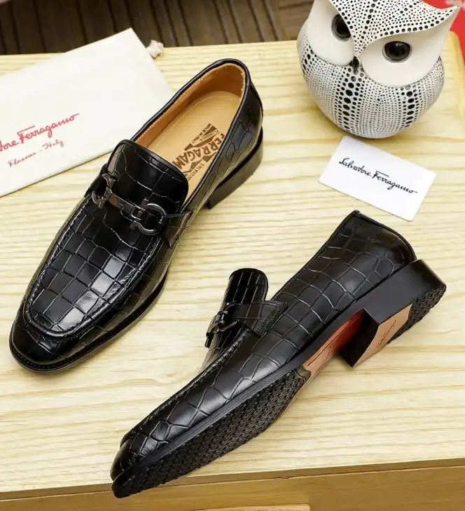 hype Ferragamo Leather Shoes