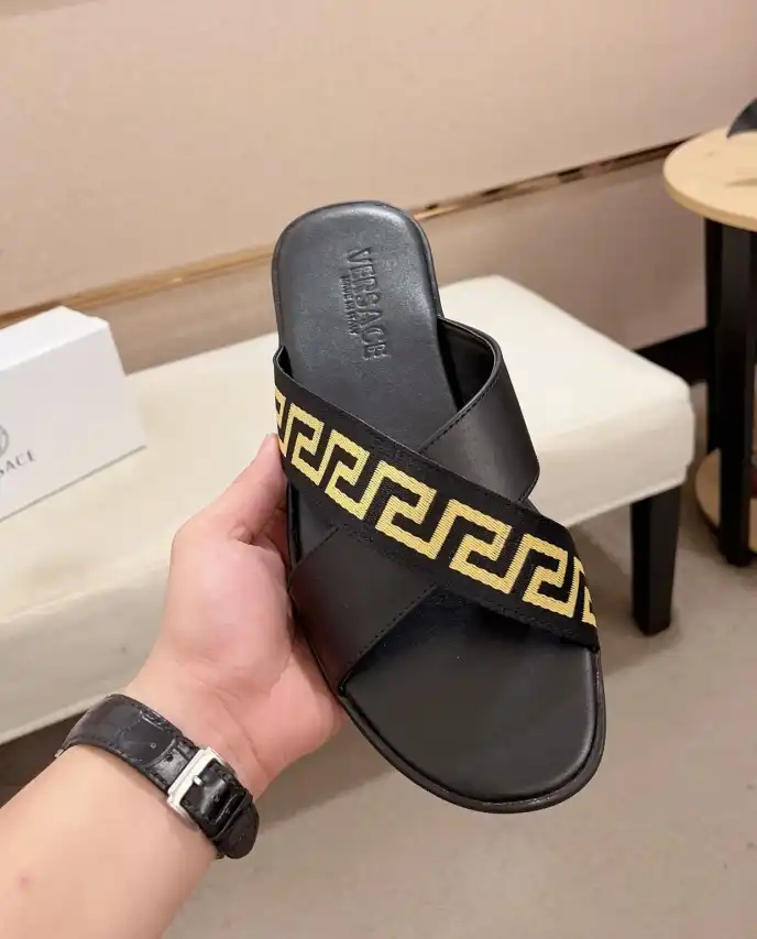 hype Givenchy Slippers