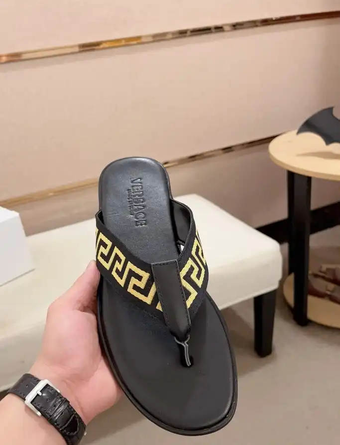 hype Givenchy Slippers