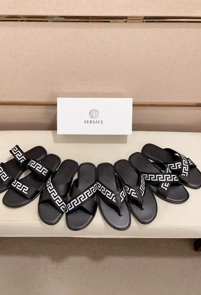 hype Givenchy Slippers