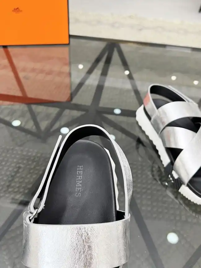 hype Hermes Sandals