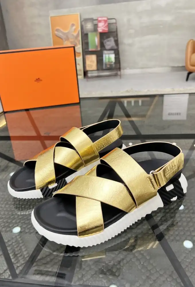 hype Hermes Sandals