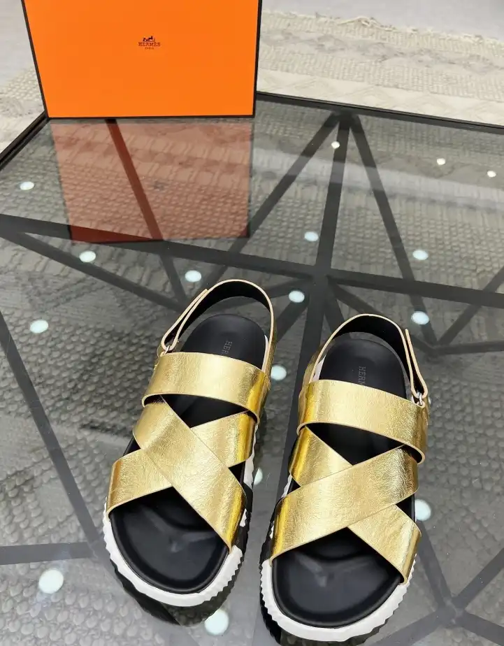 hype Hermes Sandals