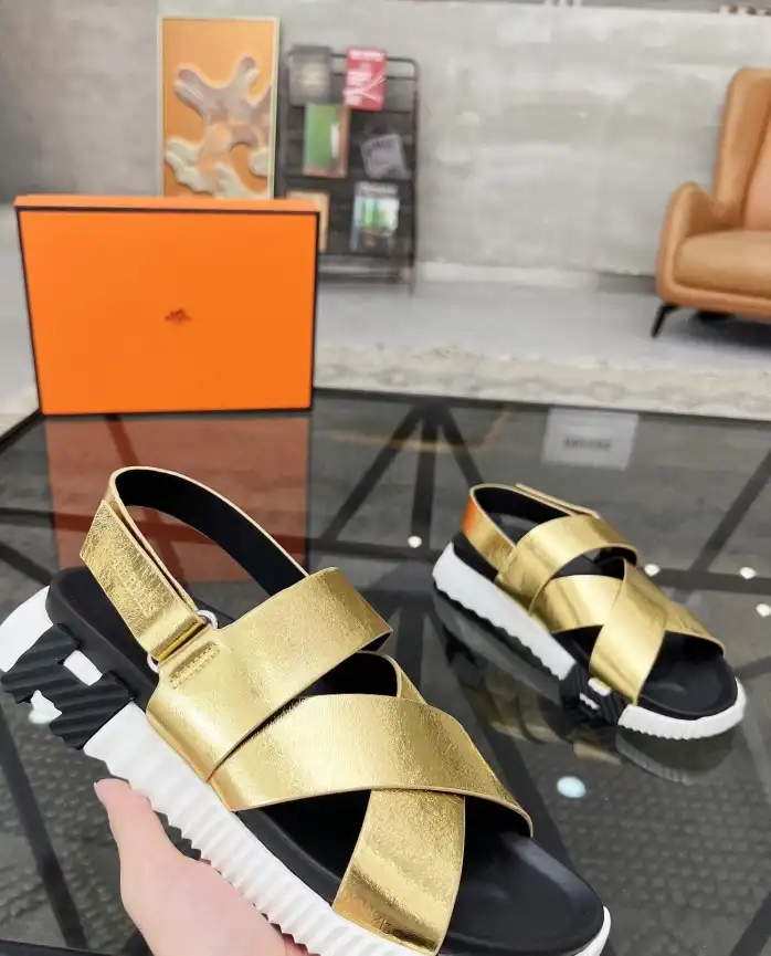 hype Hermes Sandals