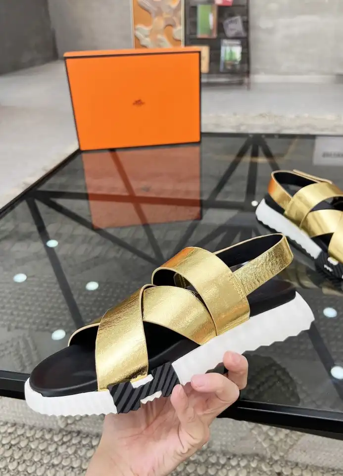 hype Hermes Sandals