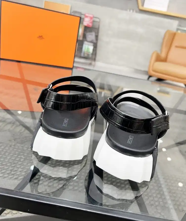 hype Hermes Sandals