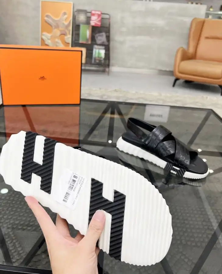 hype Hermes Sandals