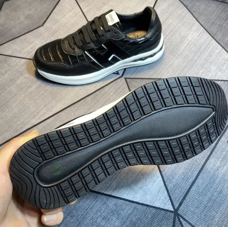 hype Hermes Sneakers