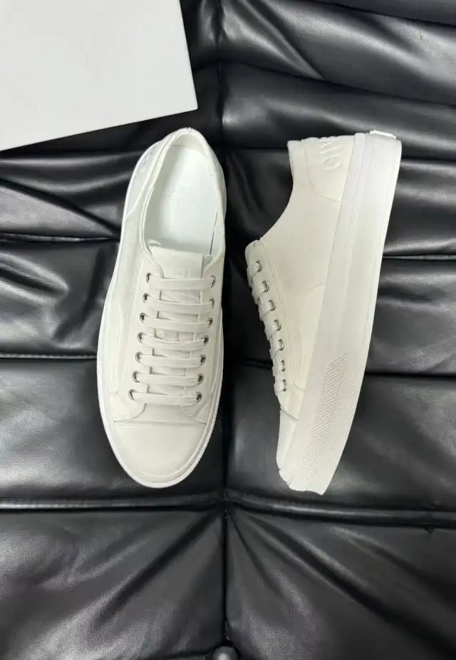 hype Givenchy Sneakers