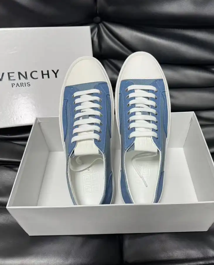 hype Givenchy Sneakers