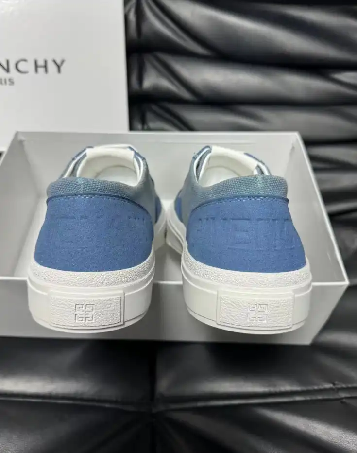 hype Givenchy Sneakers