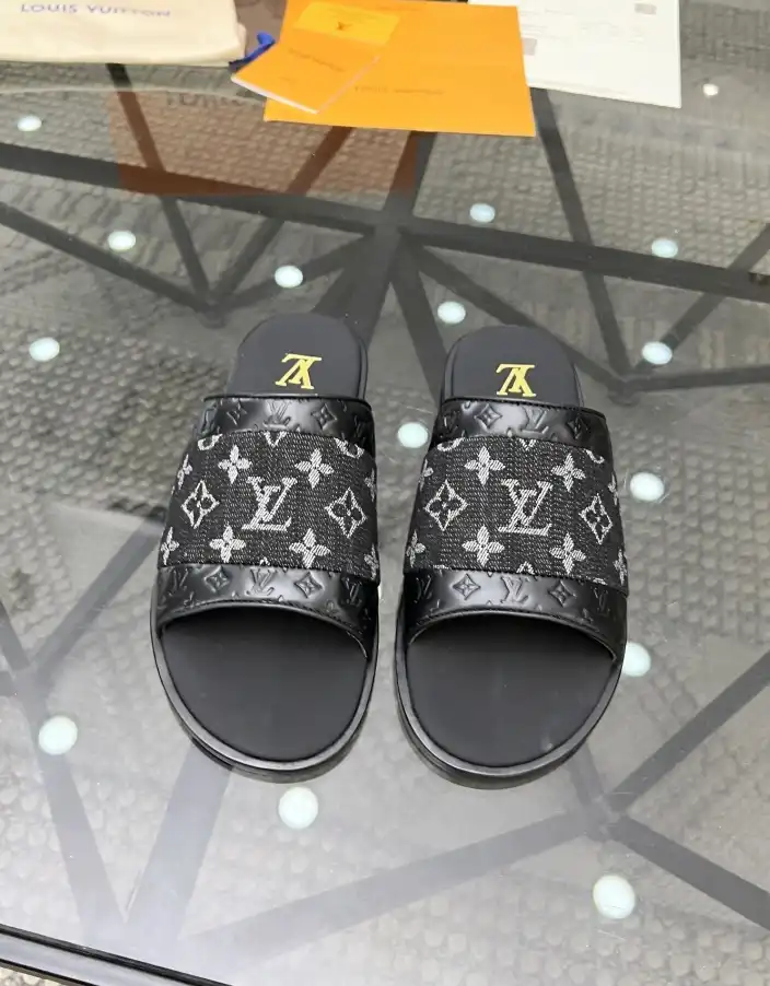 hype LV Slippers