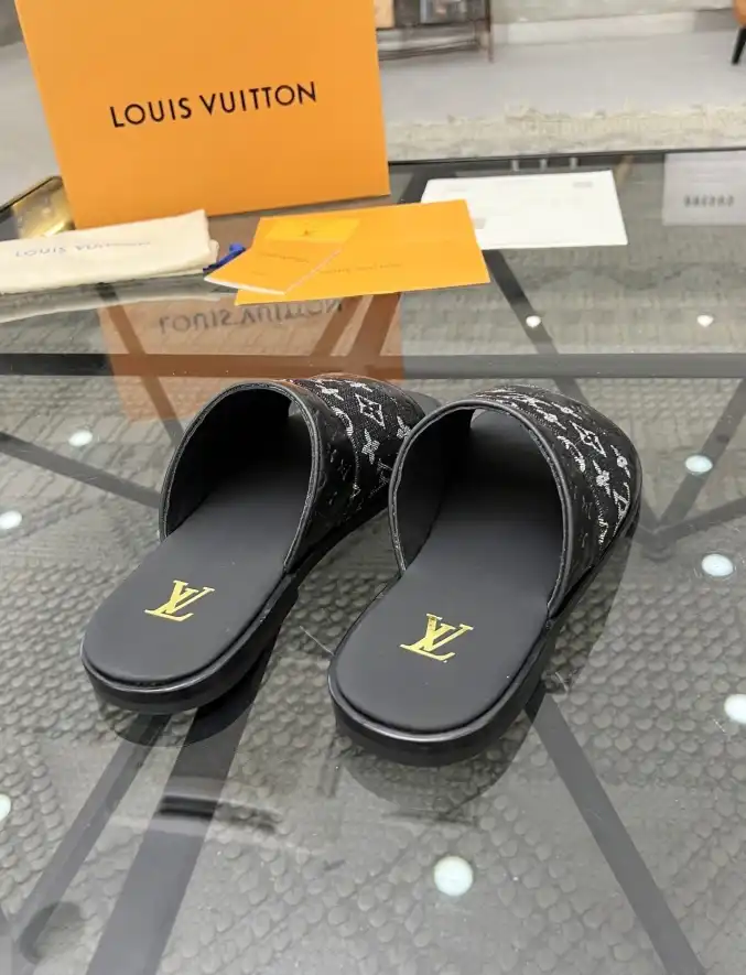 hype LV Slippers