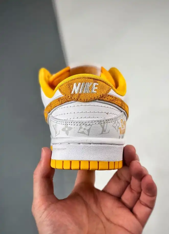 hype Nike Sneakers