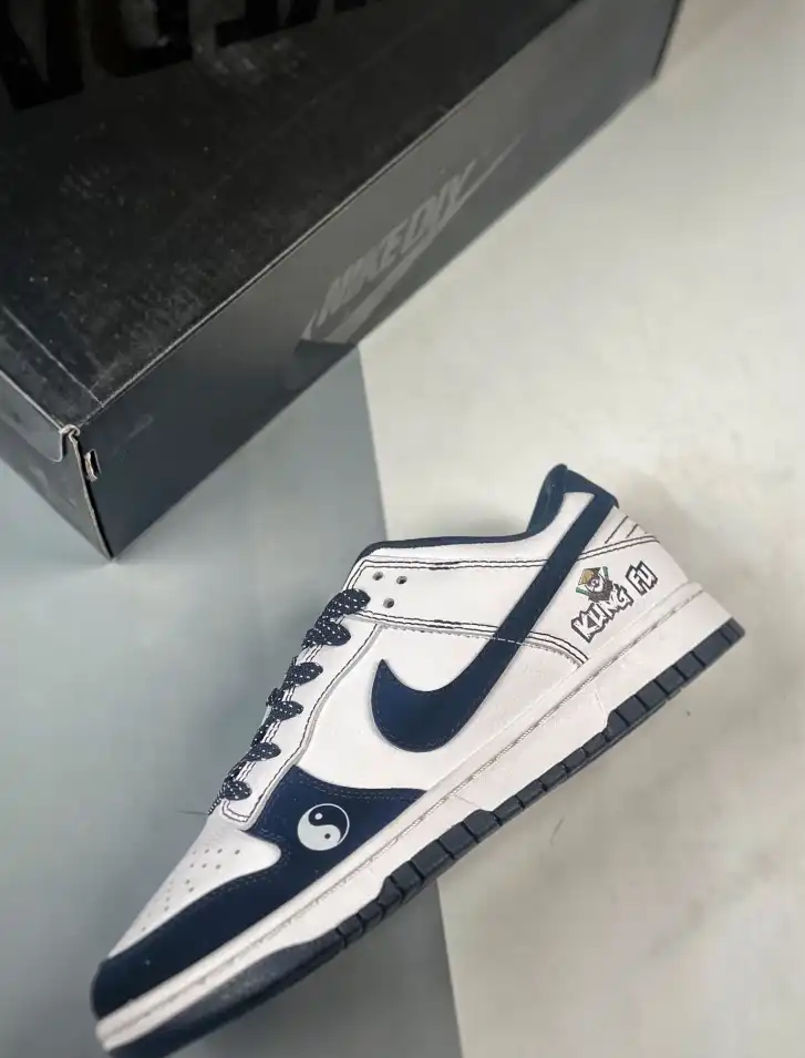 hype Nike Sneakers