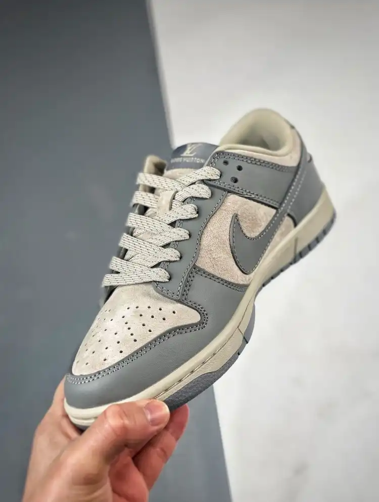 hype Nike Sneakers