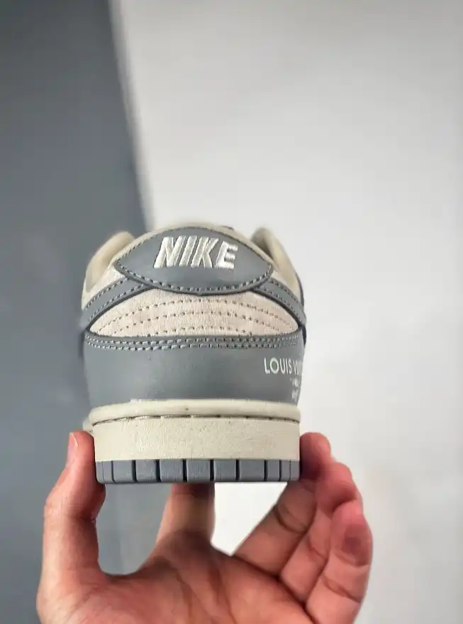 hype Nike Sneakers