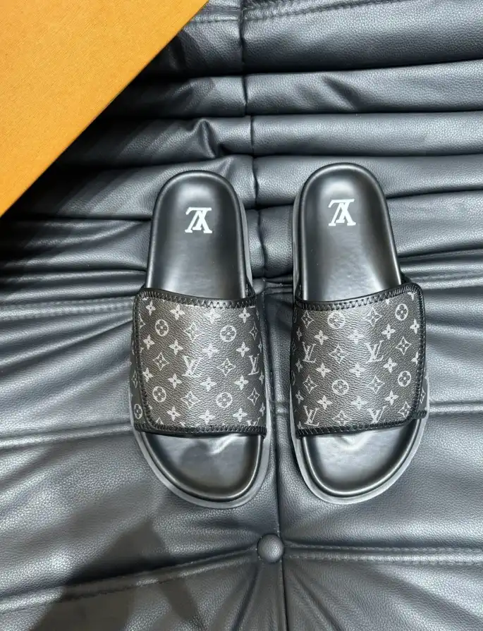 hype LV Slippers