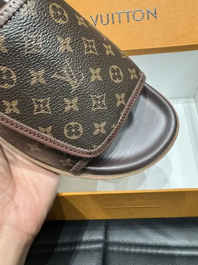 hype LV Slippers