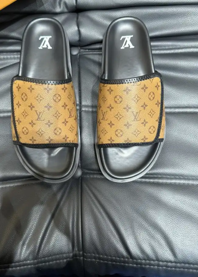 hype LV Slippers