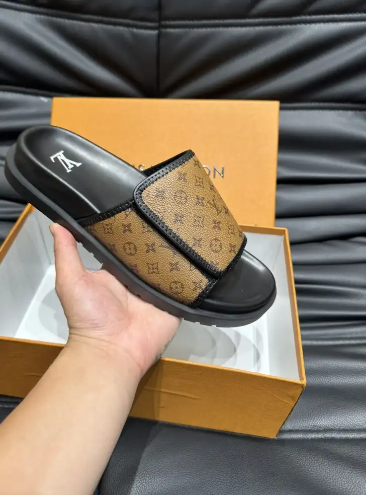 hype LV Slippers