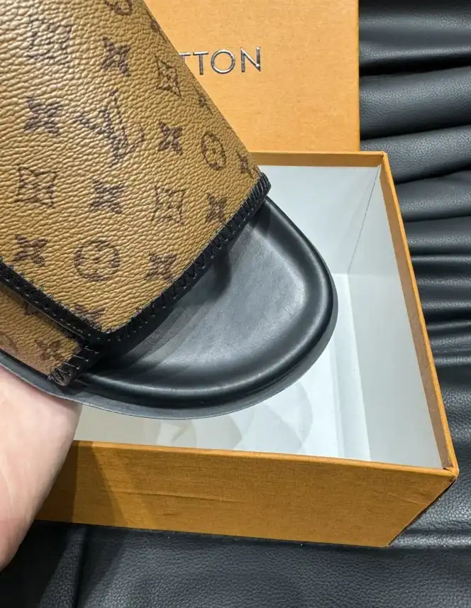 hype LV Slippers