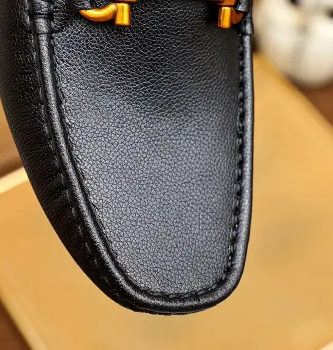 hype Ferragamo Leather Shoes