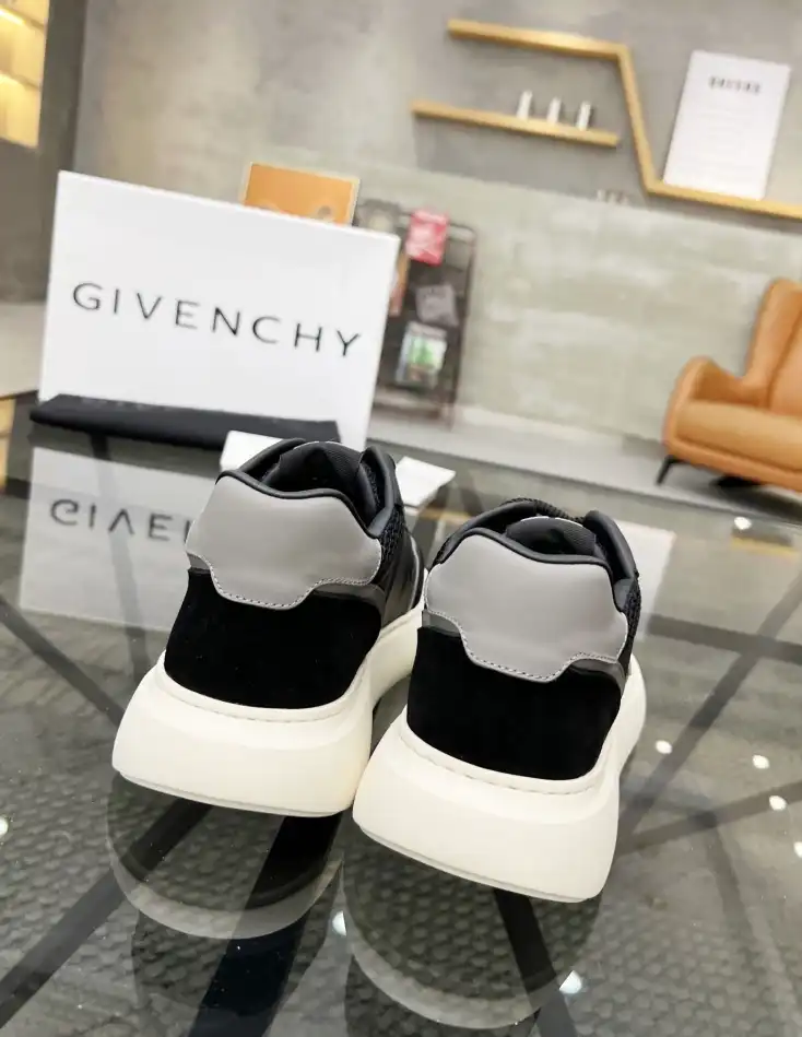 hype Givenchy Sneakers