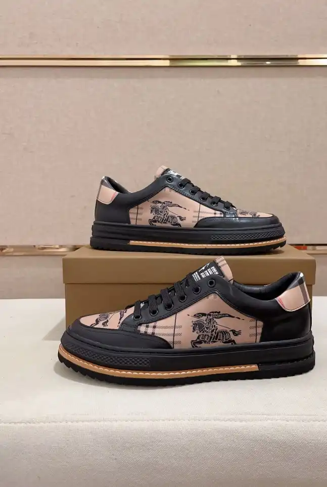 hype Burberry Sneakers