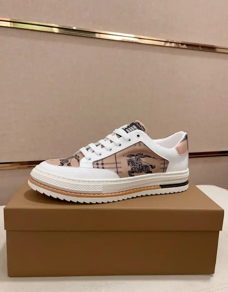 hype Burberry Sneakers