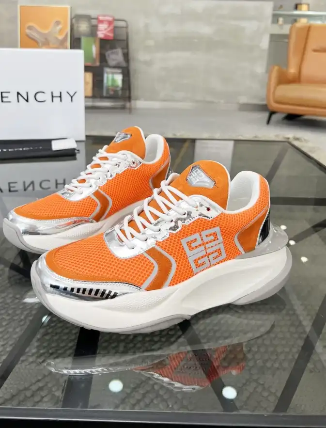 hype Givenchy Sneakers