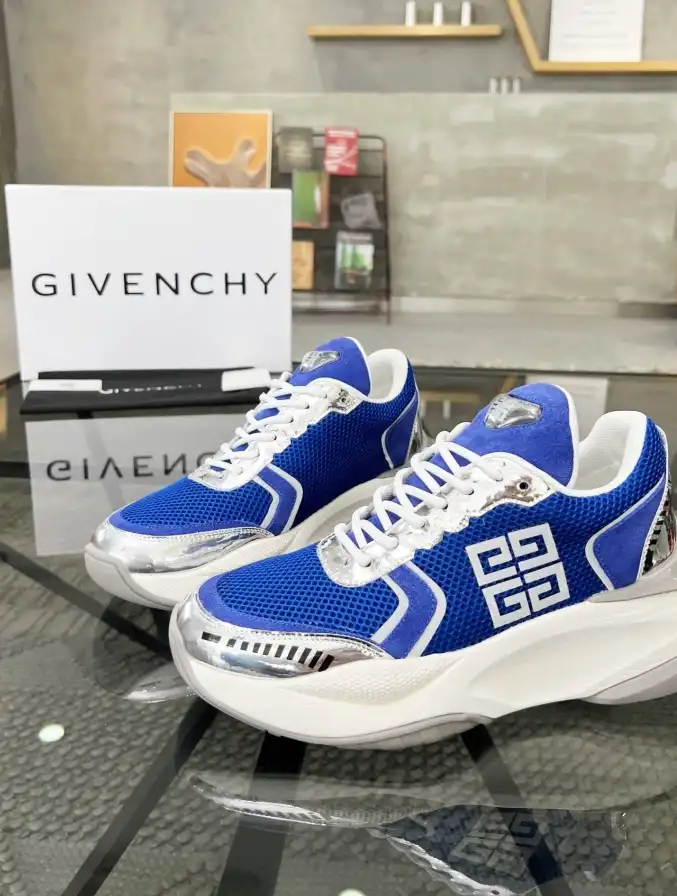 hype Givenchy Sneakers