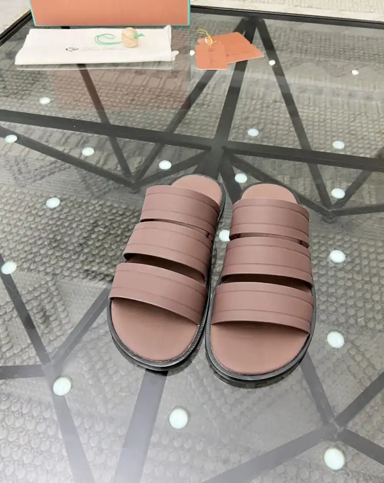 hype LV Slippers