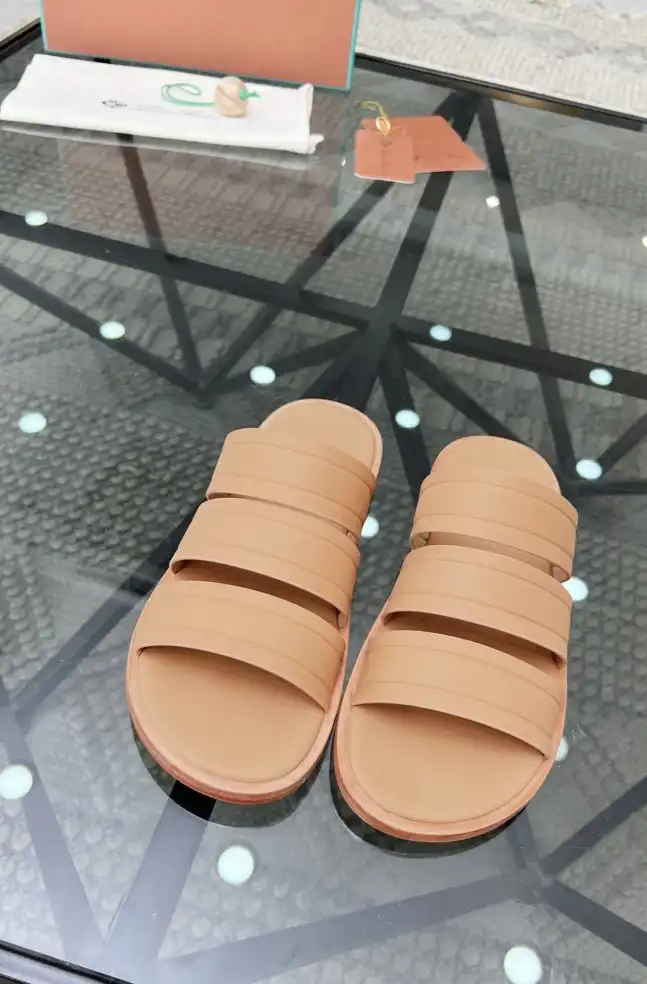 hype LV Slippers