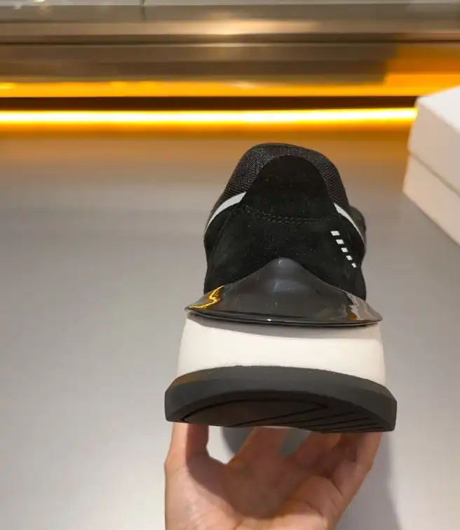 hype Givenchy Sneakers