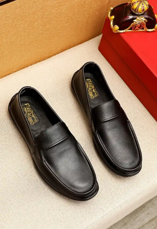 hype Ferragamo Leather Shoes