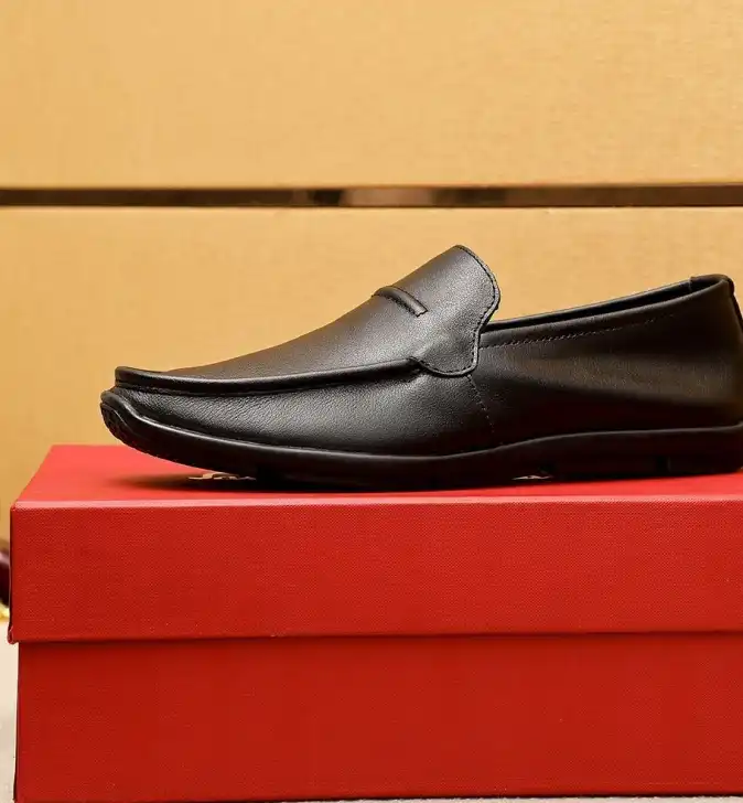 hype Ferragamo Leather Shoes