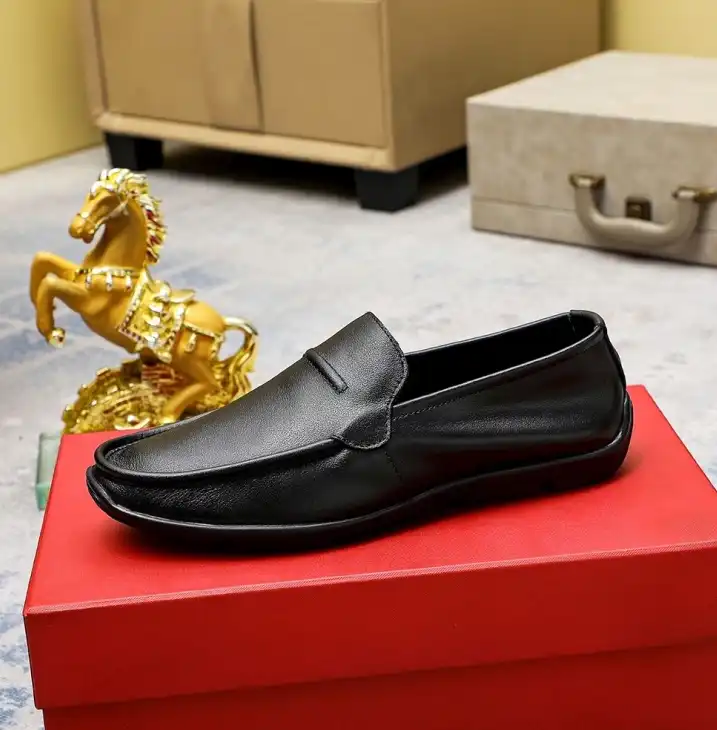 hype Ferragamo Leather Shoes