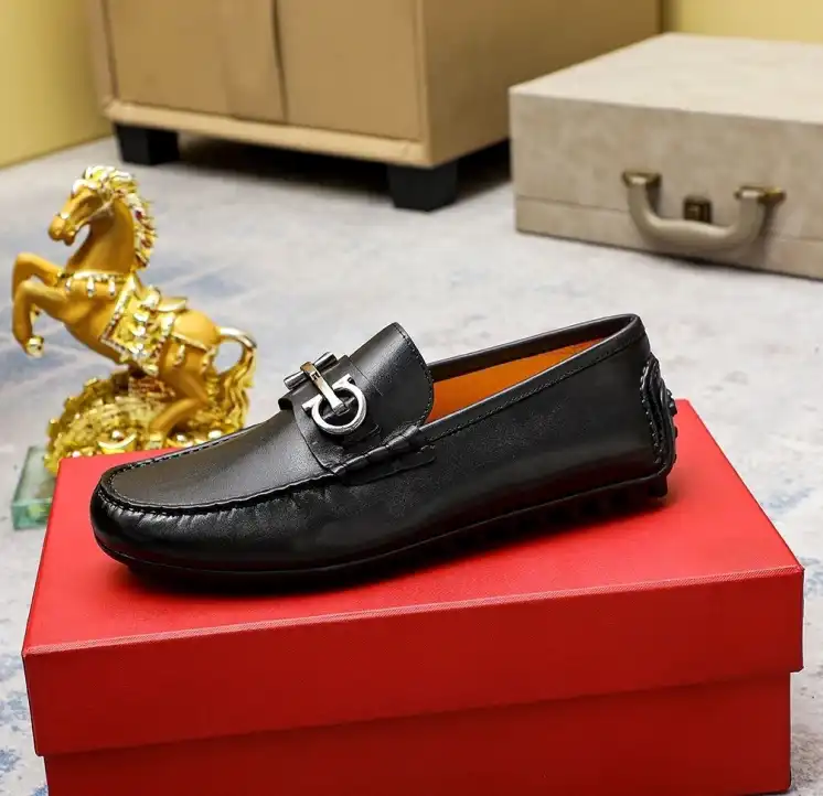 hype Ferragamo Leather Shoes