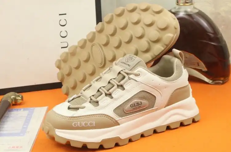 hype Gucci Sneakers