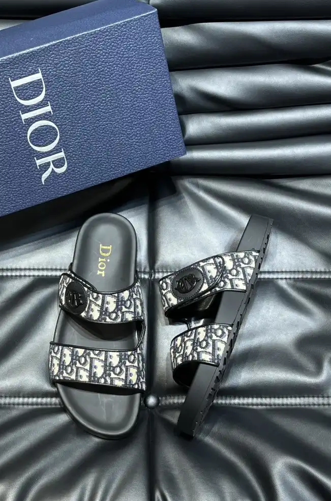 hype Christian Dior Slippers