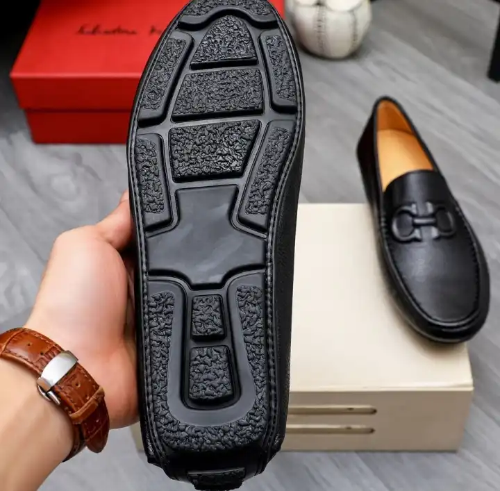 hype Ferragamo Leather Shoes