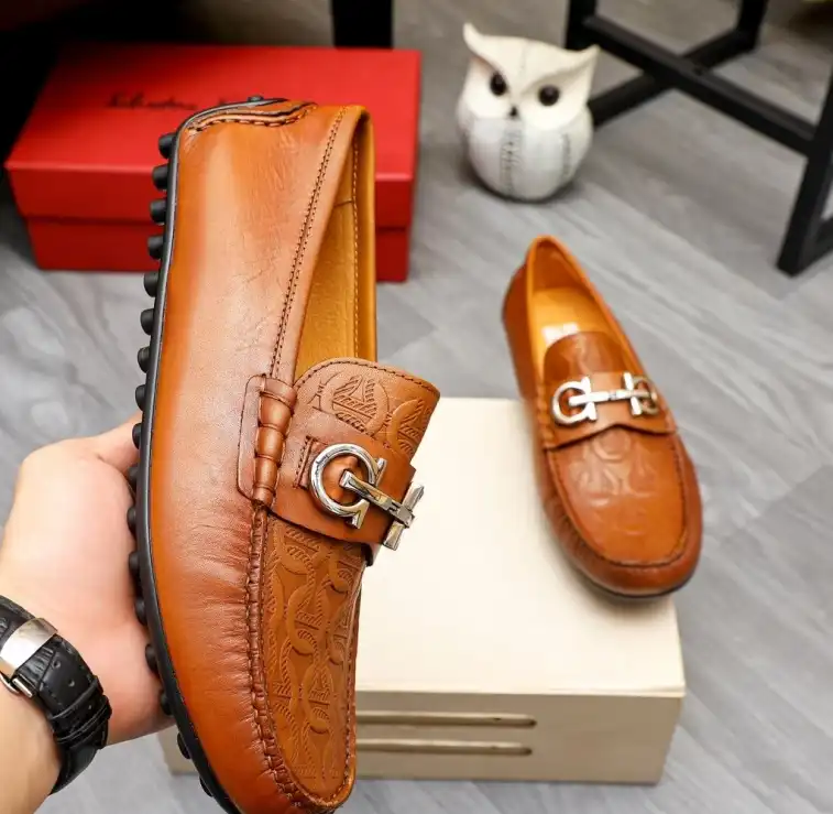 hype Ferragamo Leather Shoes