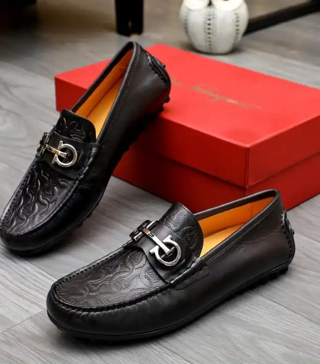 hype Ferragamo Leather Shoes