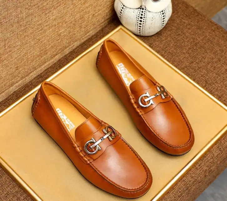 hype Ferragamo Leather Shoes