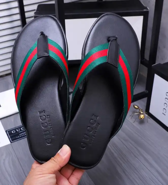 hype Gucci Slippers