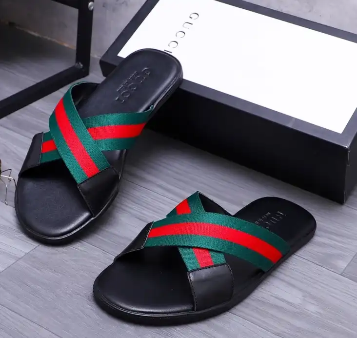 hype Gucci Slippers