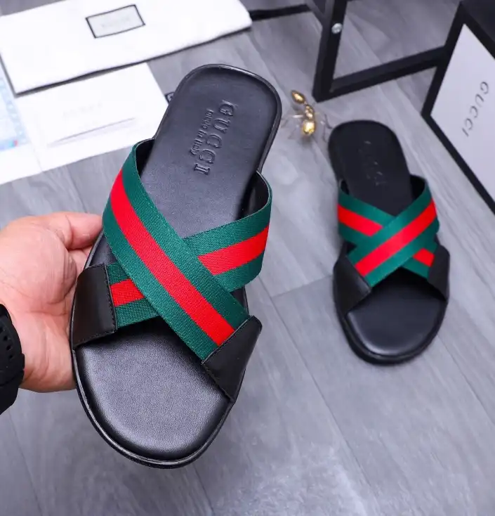 hype Gucci Slippers