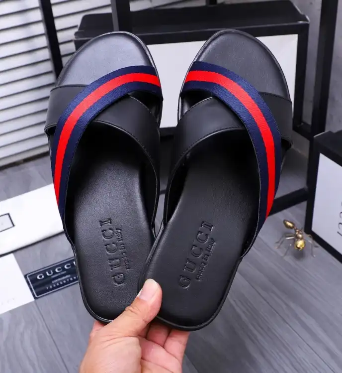 hype Gucci Slippers